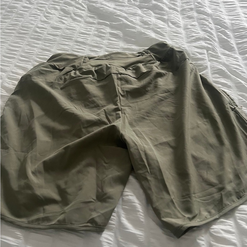 Marmot Olive Green Athletic Shorts/Women’s/Medium - Picture 2 of 5